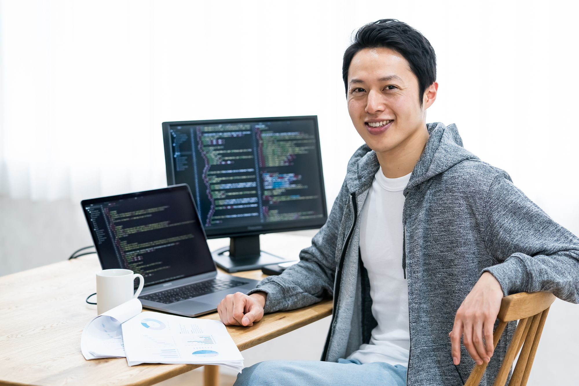 笑顔の男性